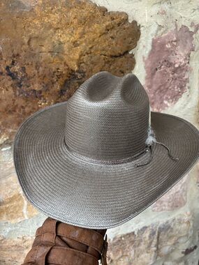 Nwt Lainey Wilson Charlie 1 Horse Hold My Halo Straw hat Sz Medium